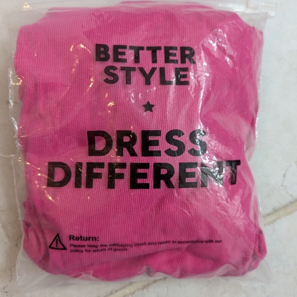 Elegant Pink Sleeveless Dress - Picture 6 of 7